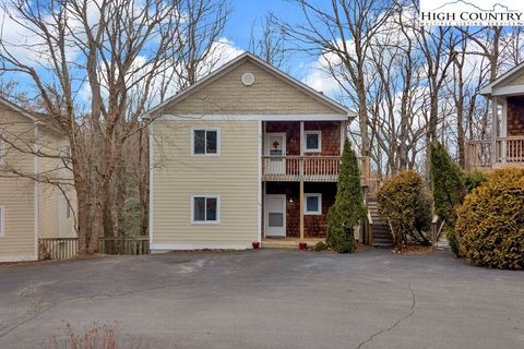 Photo of 164 Evergreen Springs #201, Blowing Rock, NC 28605 (MLS # 254081)