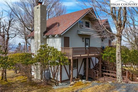 Photo of 109 N Pinnacle Ridge Road #22, Beech Mountain, NC 28604 (MLS # 254163)