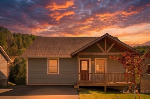 Photo of 463 Townhomes Place #21, Boone, NC 28607 (MLS # 261647)