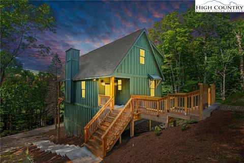 Photo of 1017 Charter Hills Road, Beech Mountain, NC 28604 (MLS # 257532)