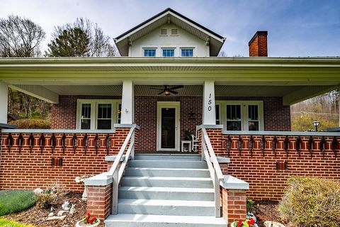 Photo of 150 Wm Hardy Mast Road, Sugar Grove, NC 28679 (MLS # 260434)
