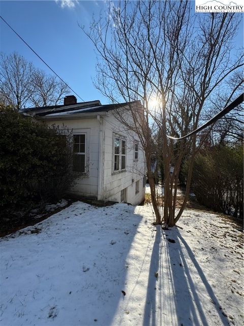 A home in Lenoir