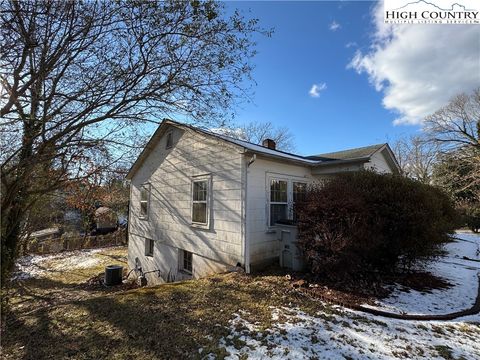 A home in Lenoir