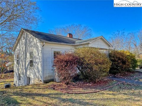 A home in Lenoir