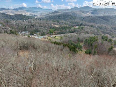 Photo of Lot 27 Glendale Place, Banner Elk, NC 28604 (MLS # 259082)