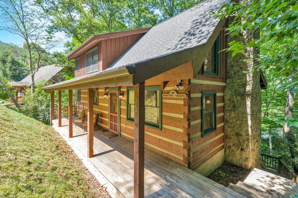 267 Streamside Lane