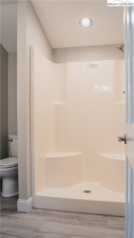 Boone, North Carolina 28607, United States, 4 Bedrooms Bedrooms, ,5 BathroomsBathrooms,Residential,Active,245525