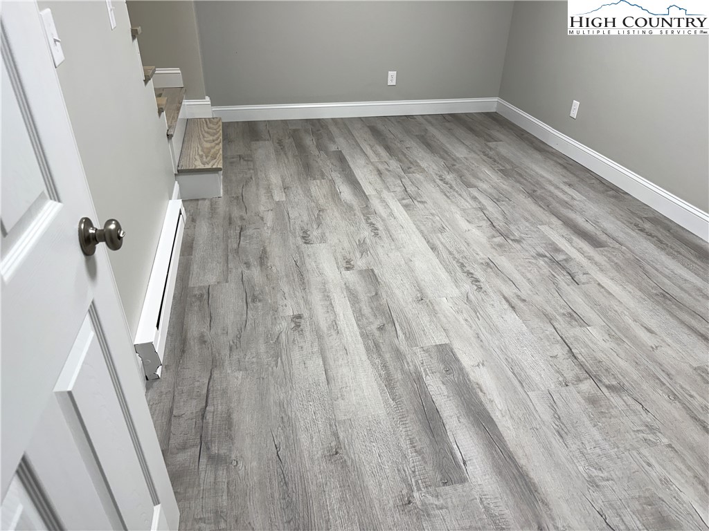 Boone, North Carolina 28607, United States, 4 Bedrooms Bedrooms, ,5 BathroomsBathrooms,Residential,Active,245525