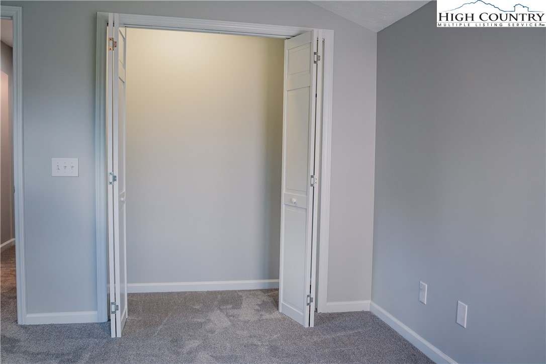 Boone, North Carolina 28607, United States, 4 Bedrooms Bedrooms, ,5 BathroomsBathrooms,Residential,Active,245525