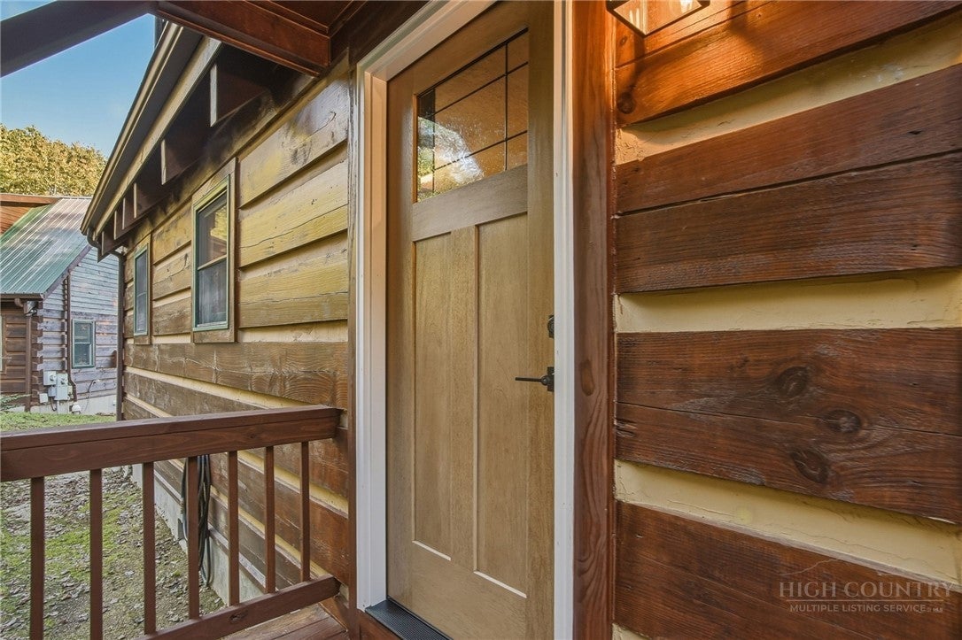 200 Apple Ridge Lane