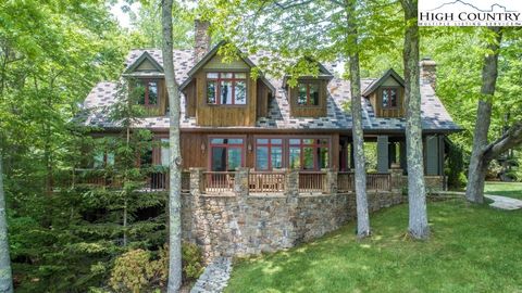 Photo of 64 Hanging Rock Knoll Place, Banner Elk, NC 28604 (MLS # 260115)