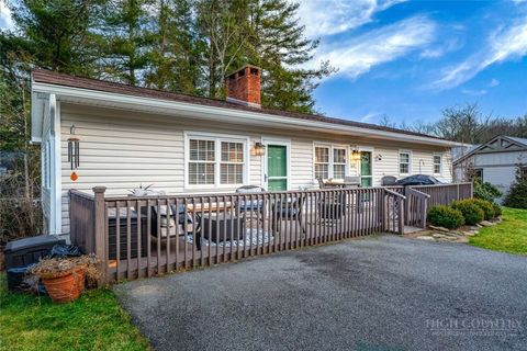 Photo of 649 Ransom Street, Blowing Rock, NC 28605 (MLS # 262044)