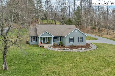 Photo of 135 Willow Trail, Boone, NC 28607 (MLS # 260328)