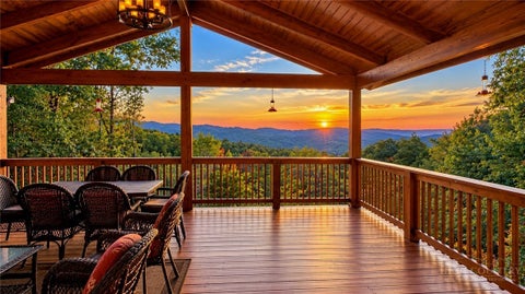 Photo of 498 Saint Andrews Road, Beech Mountain, NC 28604 (MLS # 264600)