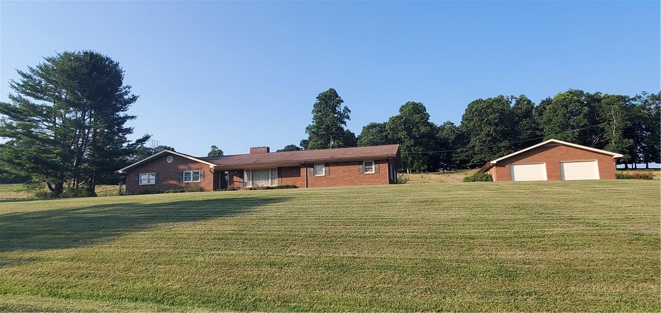 427 J E Gentry Road