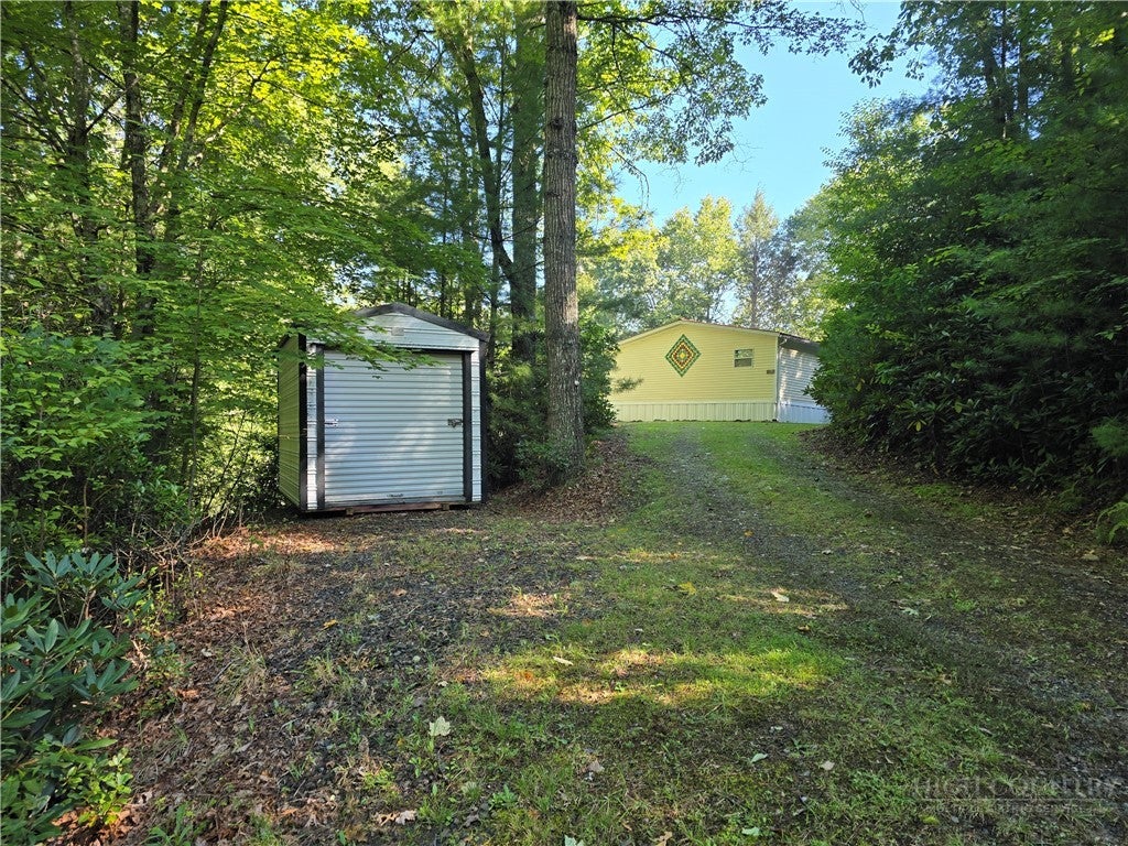 199 Valley Lane