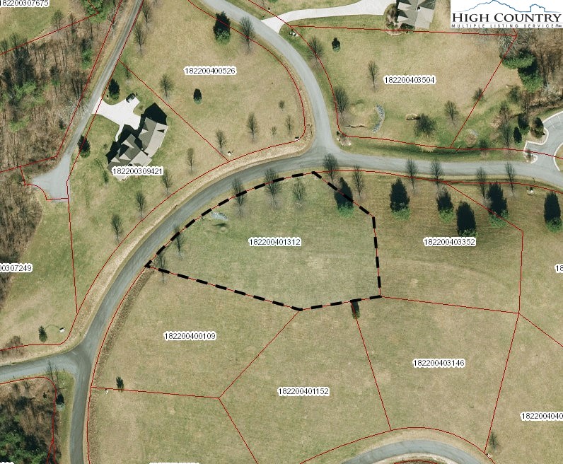 Newland, North Carolina 28657, United States, ,Land,Active,117671