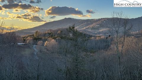 Photo of Lots 39 and 40 Snow Ridge Road, Banner Elk, NC 28604 (MLS # 259098)