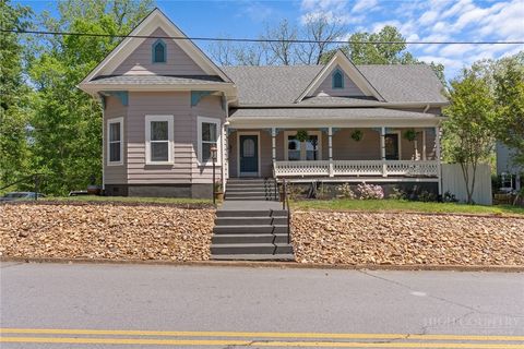 Photo of 212 Gwyn Avenue, Elkin, NC 28621 (MLS # 261740)