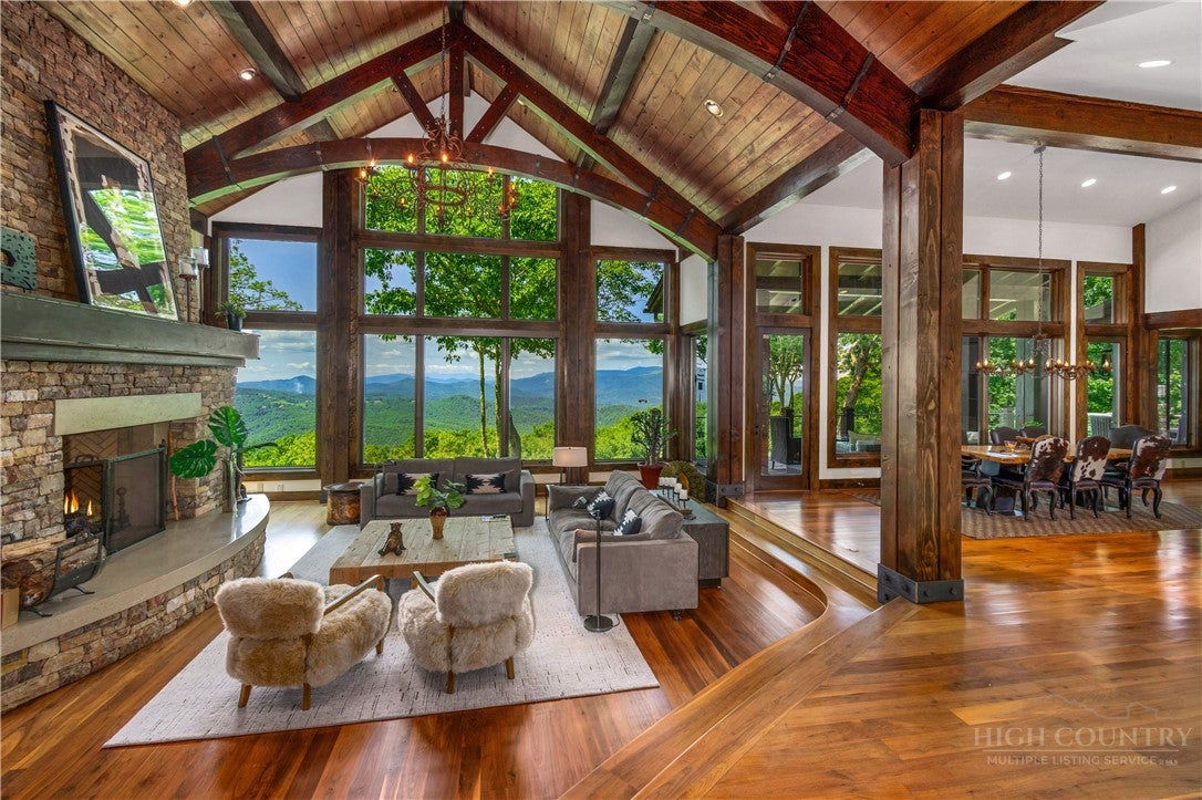 215 Chalke Ridge Trail