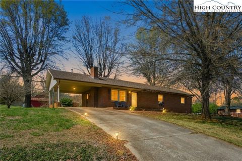 Photo of 3266 Coble Dairy Road, Hudson, NC 28638 (MLS # 260937)