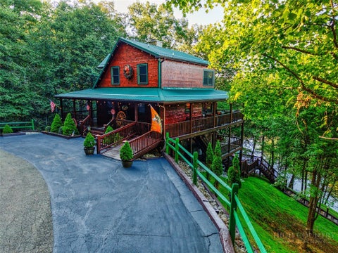 Photo of 289 Spring Meadows Way, Piney Creek, NC 28663 (MLS # 264019)