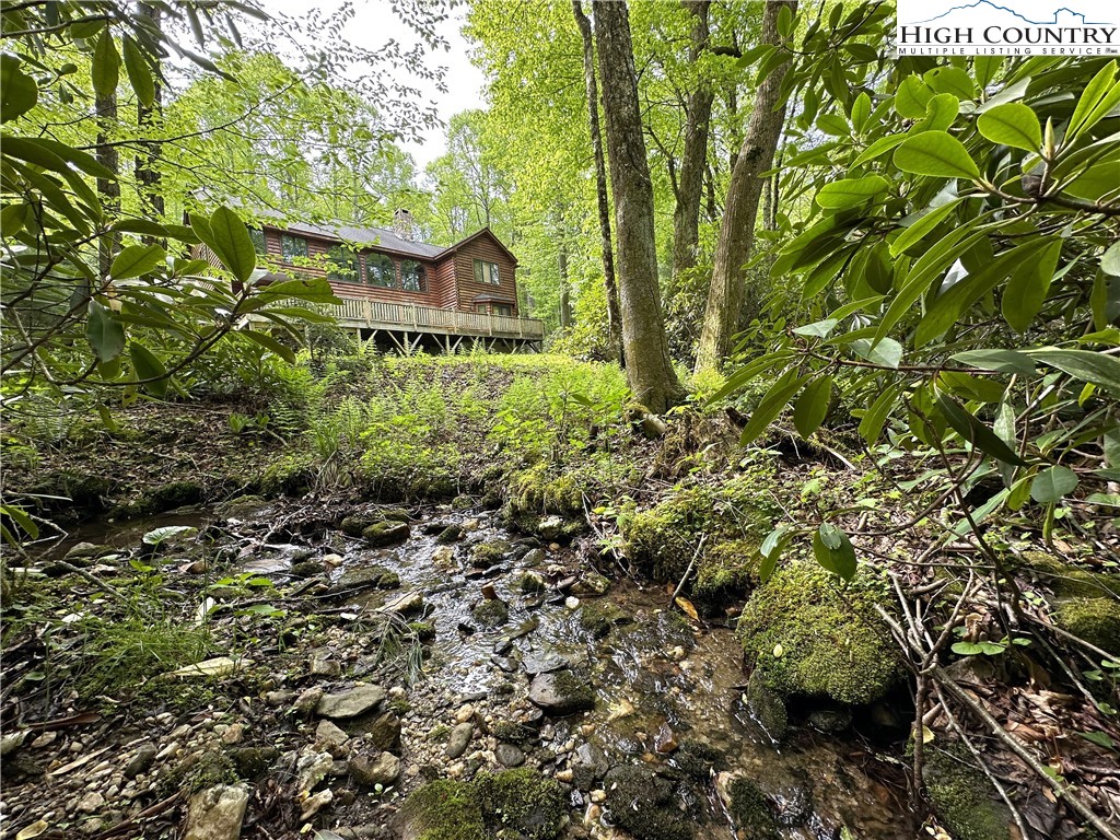 Blowing Rock, North Carolina 28605, United States, 4 Bedrooms Bedrooms, ,4 BathroomsBathrooms,Residential,Active,35504
