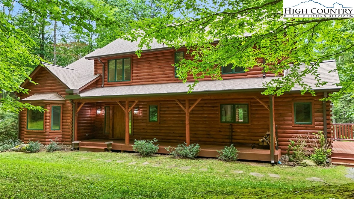 Blowing Rock, North Carolina 28605, United States, 4 Bedrooms Bedrooms, ,4 BathroomsBathrooms,Residential,Active,35504