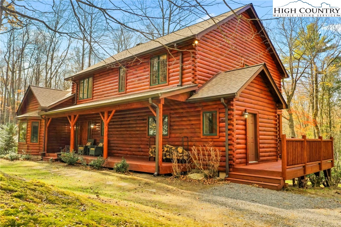 Blowing Rock, North Carolina 28605, United States, 4 Bedrooms Bedrooms, ,4 BathroomsBathrooms,Residential,Active,35504