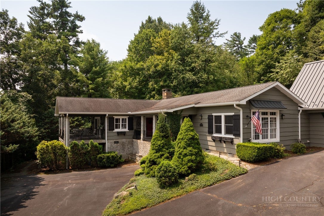 305 Laurel Lane