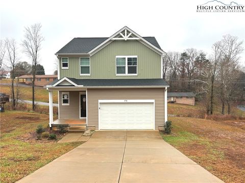 Photo of 574 NE 30th Ave. Circle, Hickory, NC 28601 (MLS # 259313)