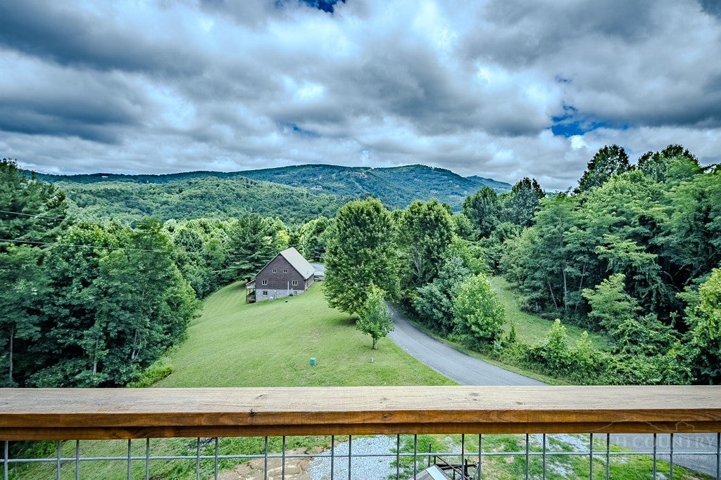 368 Fall Creek Meadows Lane