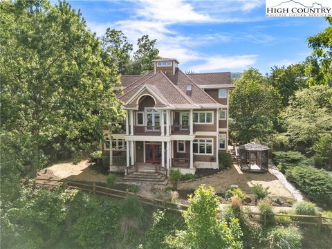 Photo of 461 Summit Rise Dr, Boone, NC 28607 (MLS # 253592)