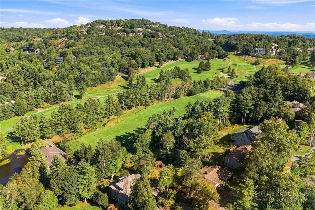 478 Country Club Drive