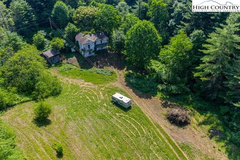 Photo of 10892 NC Hwy 16 N, Grassy Creek, NC 28631 (MLS # 256596) Photo of 10892 NC Hwy 16 N, Grassy Creek, NC 28631 (MLS # 256596)
