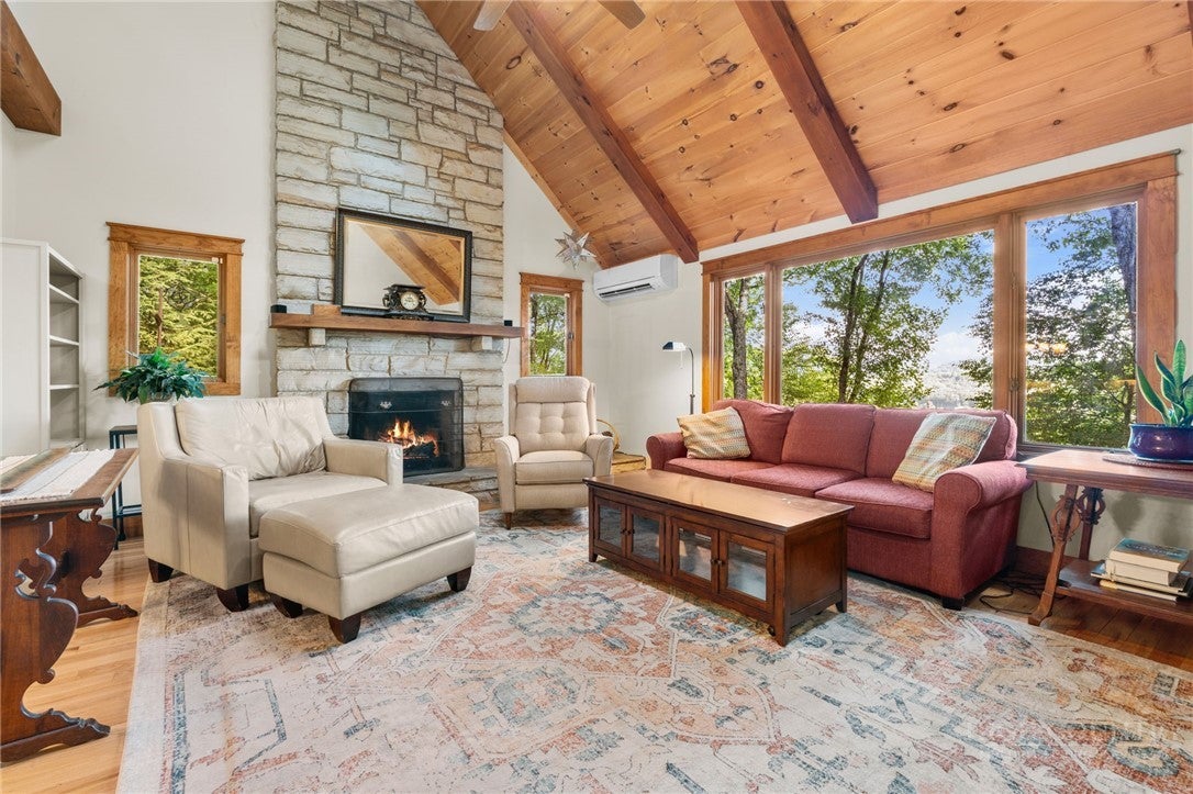 182 Forestridge Drive