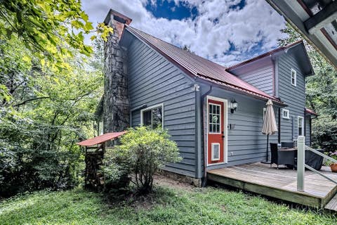 Photo of 103 Keith Street, Fleetwood, NC 28626 (MLS # 263596)