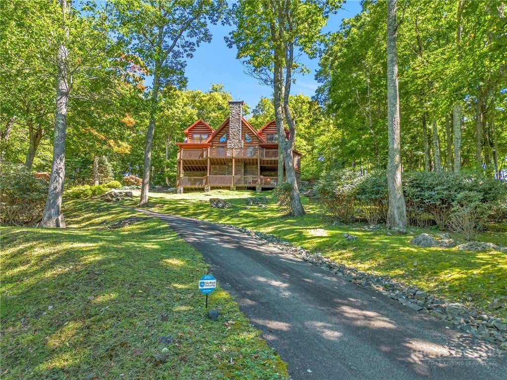 462 Savannah Drive