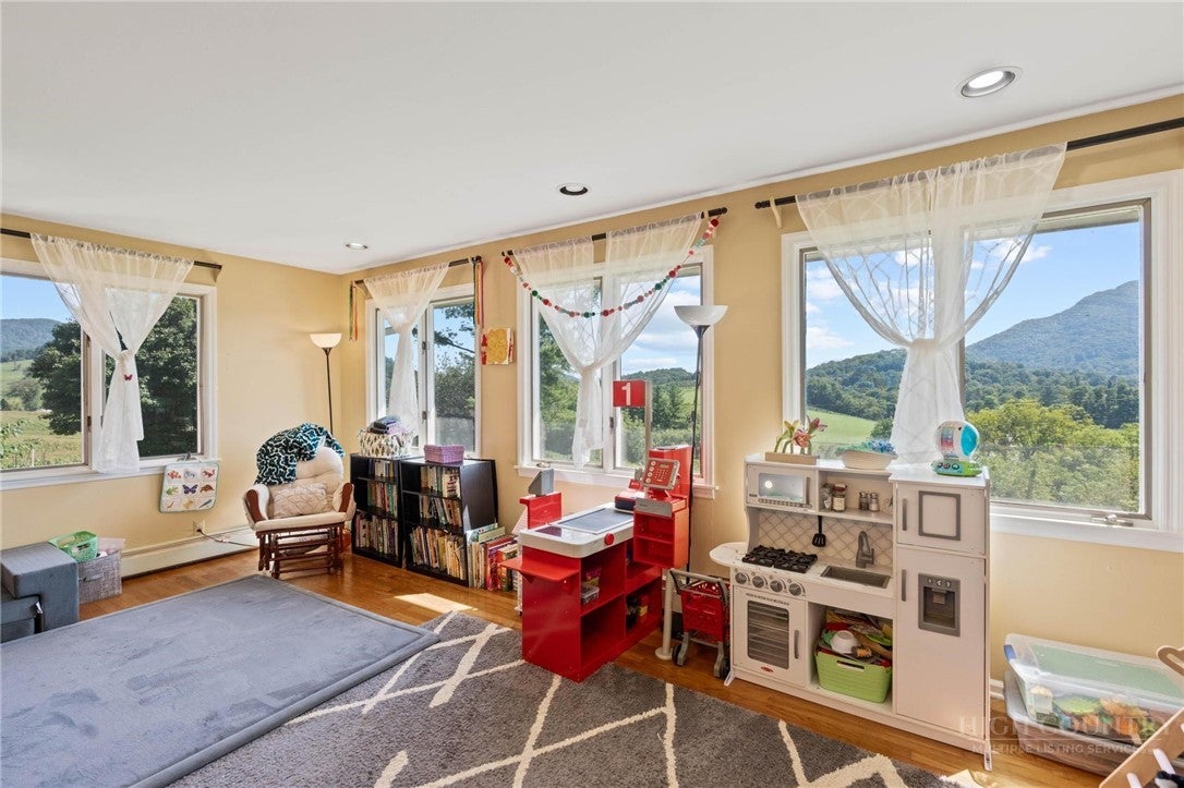 244 Melody Lane