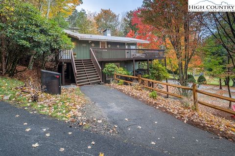 A home in Beech Mountain