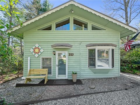Photo of 253 Black Pine Road, Newland, NC 28657 (MLS # 261172)