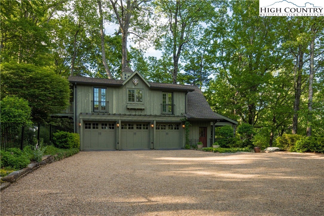 362 Wonderland Trail