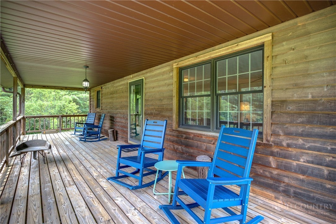 124 Polly Hollar Lane