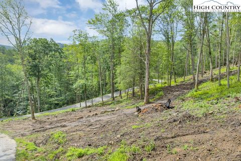 Photo of Lot 90 Eagles Nest Trail, Banner Elk, NC 28604 (MLS # 254171) Photo of Lot 90 Eagles Nest Trail, Banner Elk, NC 28604 (MLS # 254171)