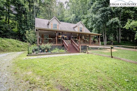 A home in Elk Park