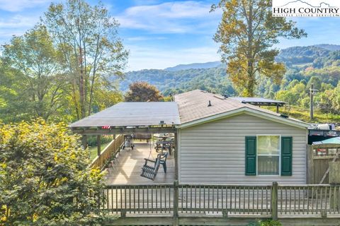Photo of 192 Andy Hicks Road, Banner Elk, NC 28604 (MLS # 258297)