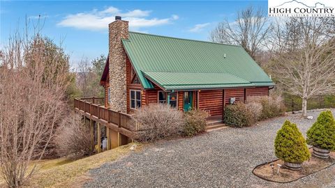 Photo of 203 Waterwood Drive, West Jefferson, NC 28694 (MLS # 260152)