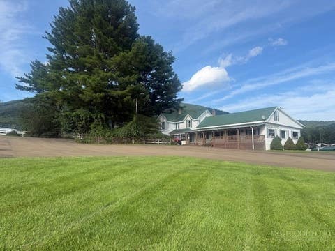 Photo of 219 Greenfield Circle, West Jefferson, NC 28694 (MLS # 263761)