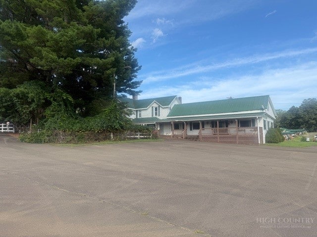 219 Greenfield Circle