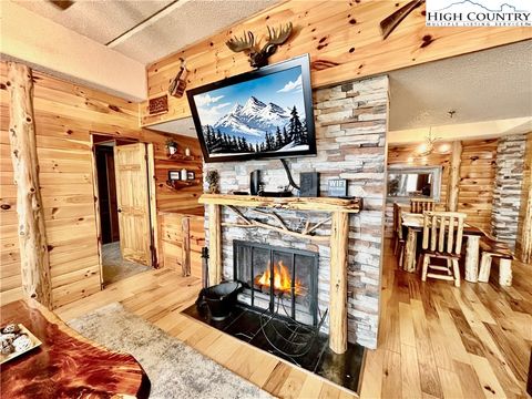 Photo of 303 Sugar Top Drive #2511, Sugar Mountain, NC 28604 (MLS # 255202)